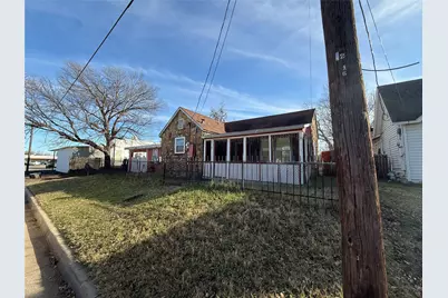 2518 McLemore Avenue, Fort Worth, TX 76111 - Photo 1