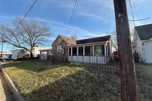 2518 McLemore Ave, Fort Worth, TX 76111 - Photo 1