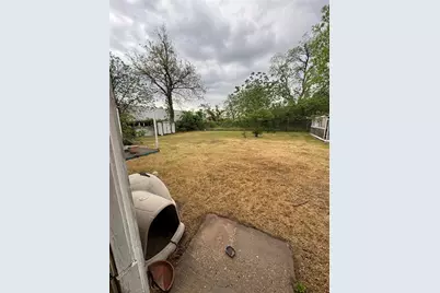 2518 McLemore Avenue, Fort Worth, TX 76111 - Photo 21