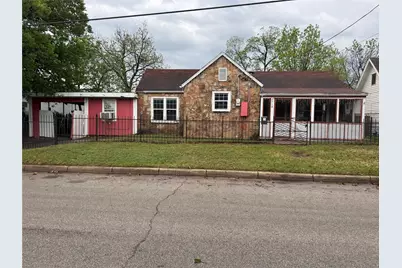 2518 McLemore Avenue, Fort Worth, TX 76111 - Photo 17