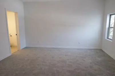 811 W Day Street, Denison, TX 75020 - Photo 7