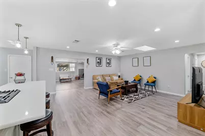 2753 Larkspur Lane, Dallas, TX 75233 - Photo 9