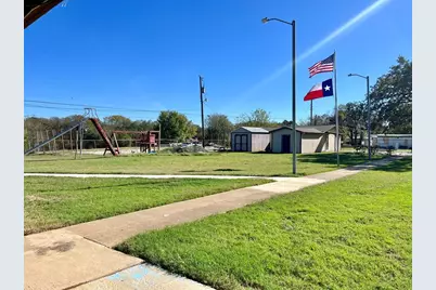 304 Wildwind Street, Gun Barrel City, TX 75156 - Photo 23