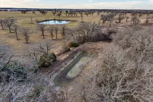 1127 Leroy Pkwy, Elm Mott, TX 76640 - Photo 11