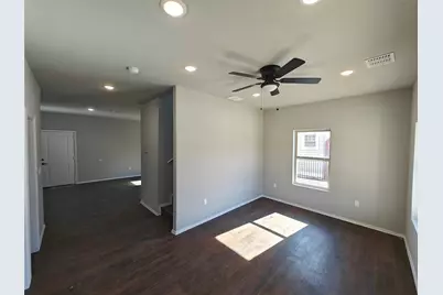 914 N Rockwall Avenue, Terrell, TX 75160 - Photo 3