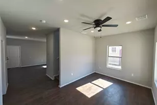 914 N Rockwall Ave, Terrell, TX 75160 - Photo 3