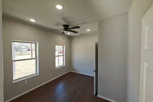 914 N Rockwall Ave, Terrell, TX 75160 - Photo 5