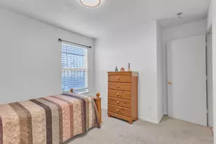 10419 Blackjack Oaks Dr, Dallas, TX 75227 - Photo 13