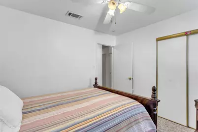 10419 Blackjack Oaks Drive, Dallas, TX 75227 - Photo 15