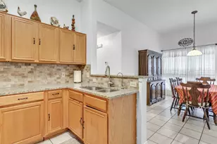 10419 Blackjack Oaks Dr, Dallas, TX 75227 - Photo 9