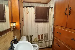 600 E Mesquite St, Nocona, TX 76255 - Photo 9