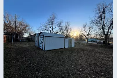 600 E Mesquite Street, Nocona, TX 76255 - Photo 13