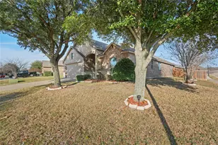 200 Chimney Rock Dr, Waxahachie, TX 75167 - Photo 3