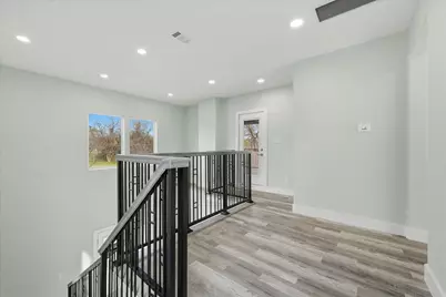 2417 Felton Court, Dallas, TX 75215 - Photo 15