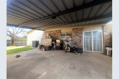 10636 Wessex Drive, Dallas, TX 75217 - Photo 13