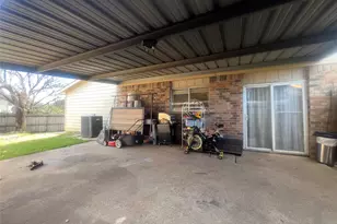 10636 Wessex Dr, Dallas, TX 75217 - Photo 13