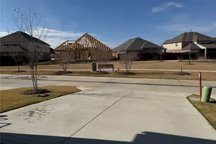 7039 Granbury Ln, Grand Prairie, TX 75054 - Photo 21