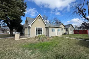 805 Prairie Ave, Cleburne, TX 76033 - Photo 3