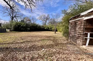 2522 N Hughes Ave, Fort Worth, TX 76103 - Photo 23