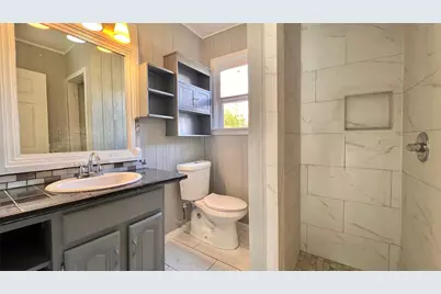 2522 N Hughes Avenue, Fort Worth, TX 76103 - Photo 17