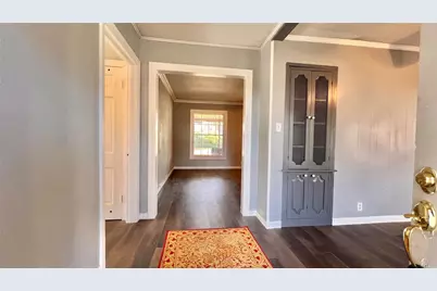 2522 N Hughes Avenue, Fort Worth, TX 76103 - Photo 3