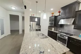 6683 DeLeon St, Irving, TX 75039 - Photo 3