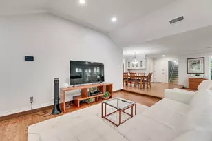 3825 Echo Brook Ln, Dallas, TX 75229 - Photo 3