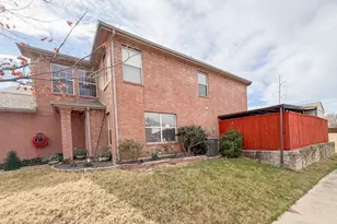 2044 Talon Dr, Lewisville, TX 75077 - Photo 3