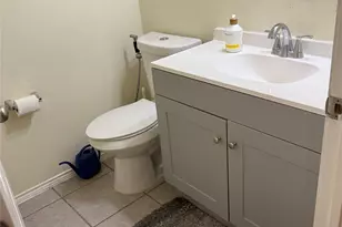 4353 Annesley Ln, Irving, TX 75062 - Photo 11