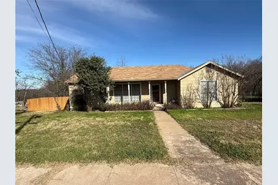 609 E Henry, Hamilton, TX 76531 - Photo 1