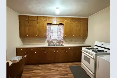 609 E Henry, Hamilton, TX 76531 - Photo 11