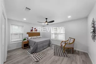 7107 E Mockingbird Ln, Dallas, TX 75214 - Photo 15