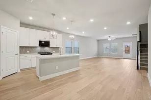 805 London Town Ln, Princeton, TX 75071 - Photo 11