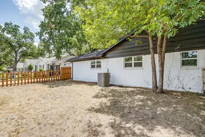 2536 Daisy Lane, Fort Worth, TX 76111 - Photo 39