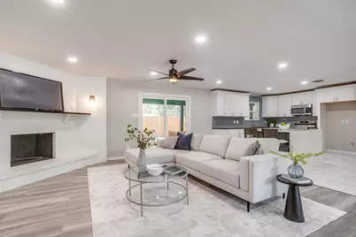 2536 Daisy Lane, Fort Worth, TX 76111 - Photo 3