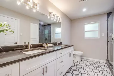 2536 Daisy Lane, Fort Worth, TX 76111 - Photo 23