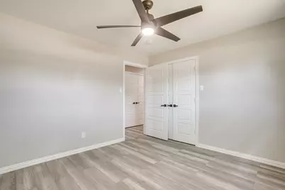 2536 Daisy Lane, Fort Worth, TX 76111 - Photo 31