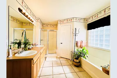 3740 Castlegate Drive, Paris, TX 75462 - Photo 9