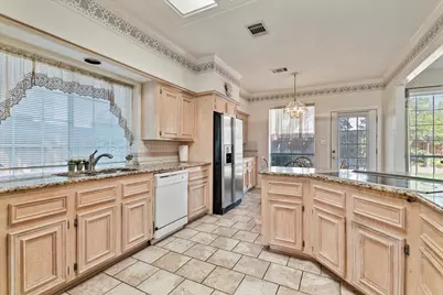 1121 Lakestream Drive, Plano, TX 75075 - Photo 9