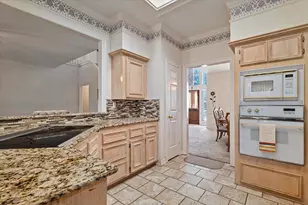 1121 Lakestream Dr, Plano, TX 75075 - Photo 9