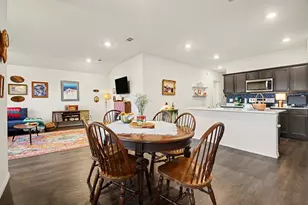 1417 Briar Hl Dr, Denton, TX 76207 - Photo 9