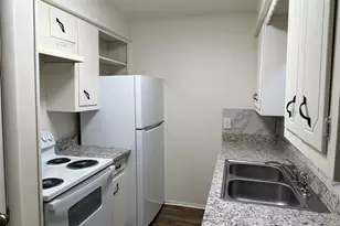 2002 Washington St, Commerce, TX 75428 - Photo 3