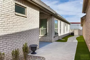 3424 Fountain Way, Granbury, TX 76049 - Photo 3