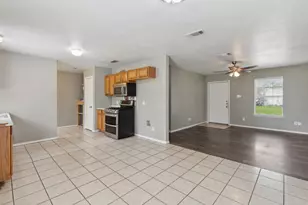 806 E College St, Terrell, TX 75160 - Photo 9