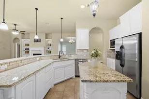 5204 Agave Way, Fort Worth, TX 76126 - Photo 5