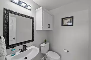 7804 Cherry Creek Dr, Plano, TX 75025 - Photo 17