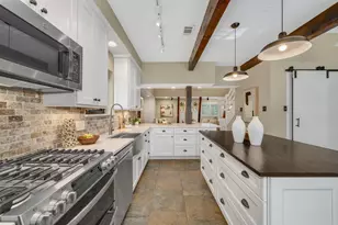 2271 Shoreline Dr, Flower Mound, TX 75022 - Photo 9