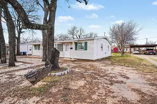 2211 Barbell Ln, Fort Worth, TX 76111 - Photo 3