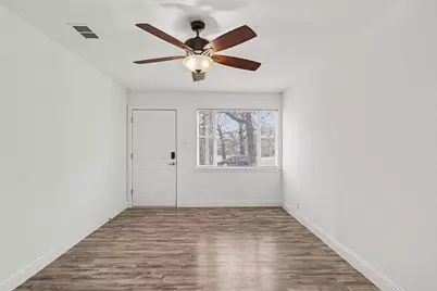 2211 Barbell Lane, Fort Worth, TX 76111 - Photo 7