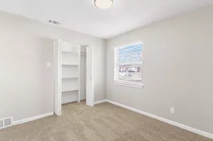 714 Pleasant Valley Rd, Garland, TX 75040 - Photo 15